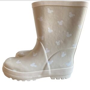 Brand New! Cream/ Neutral/White Mickey Mouse Pattern Rain Boots Size 1